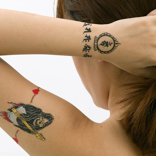 �^�g�D�[�V�[���@�����P�R���r��