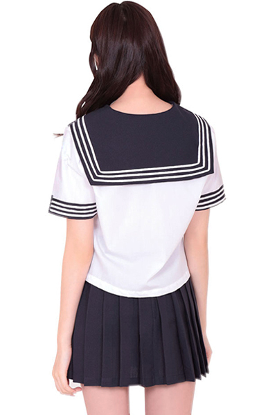 �Z�[���[���R