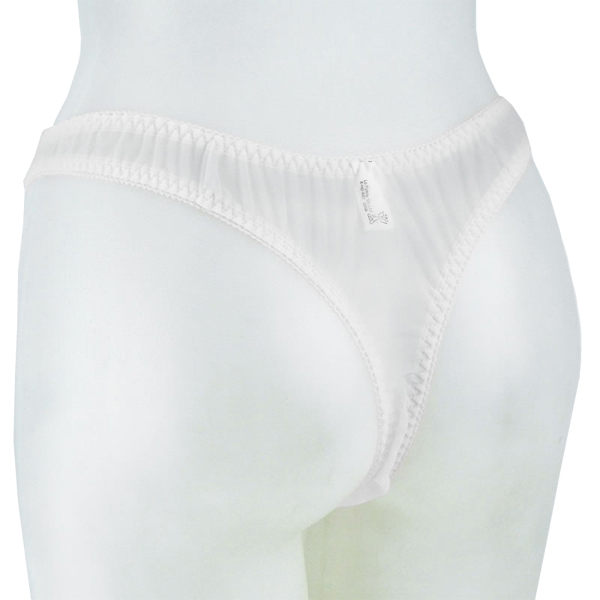 �Q�k�T�C�Y�@���[�X���V�[�X���[�ɔ��s�o�b�N�@�z���C�g